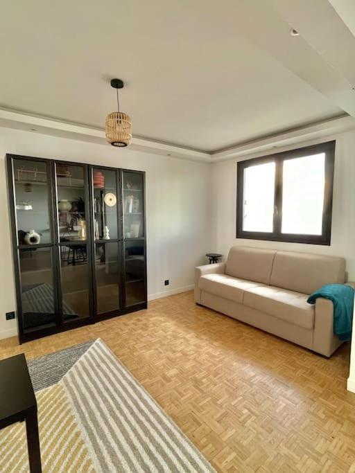 Magnifique Appartement Neuilly Sur Marne Entre Paris Et Disneyland Neuilly-sur-Marne Exterior foto