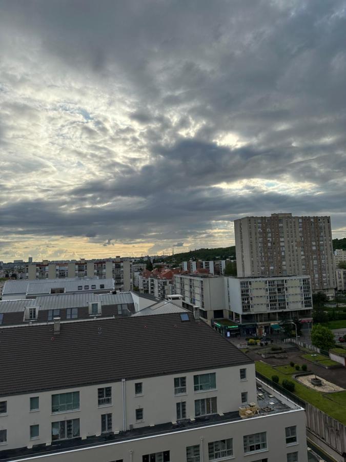 Magnifique Appartement Neuilly Sur Marne Entre Paris Et Disneyland Neuilly-sur-Marne Exterior foto